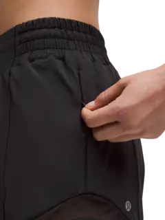 /original/LW7DCNS_0001_LULU_1_5.png_convert-240x320