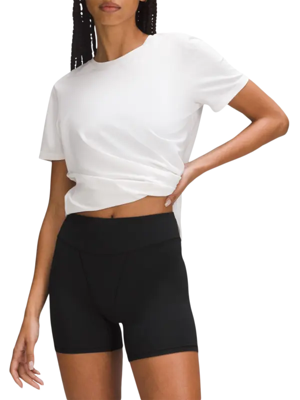 /original/LW9FLRS_0001_LULU_1_3.png_convert-600x800