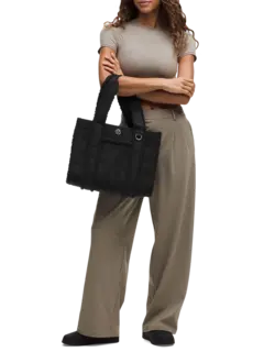 /original/LW9FWTS_0001_LULU_1_2.png_convert-240x320