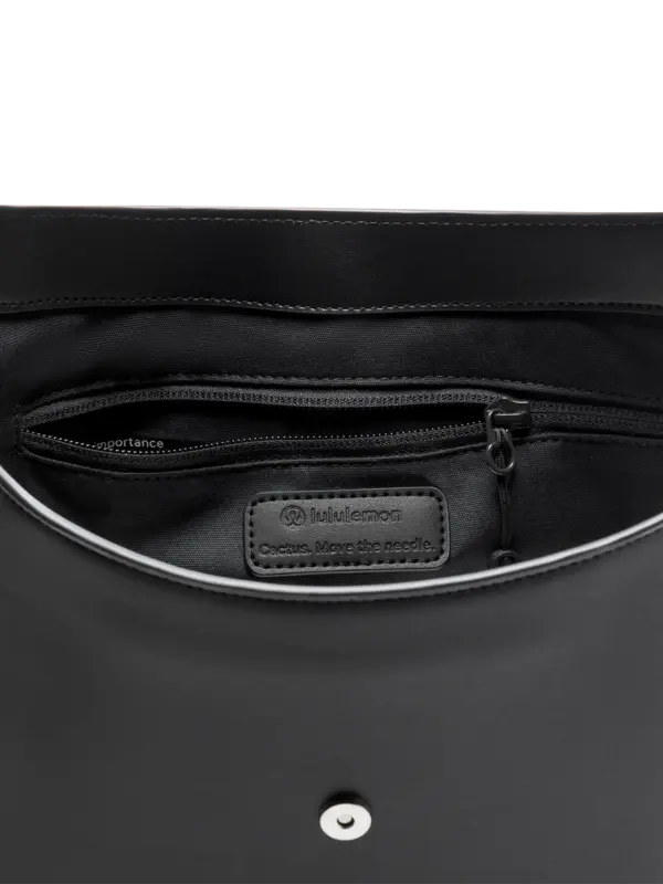 /original/LW9FX8S_0001_LULU_1_5.png_convert-600x800