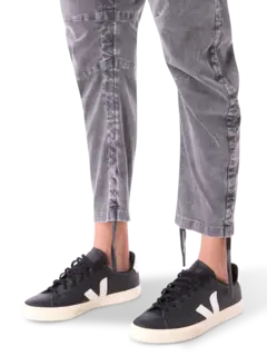 /original/M1033_LHNI_Grey_5.png_convert-240x320