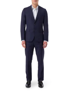 بدلة بصف واحد من الأزرار