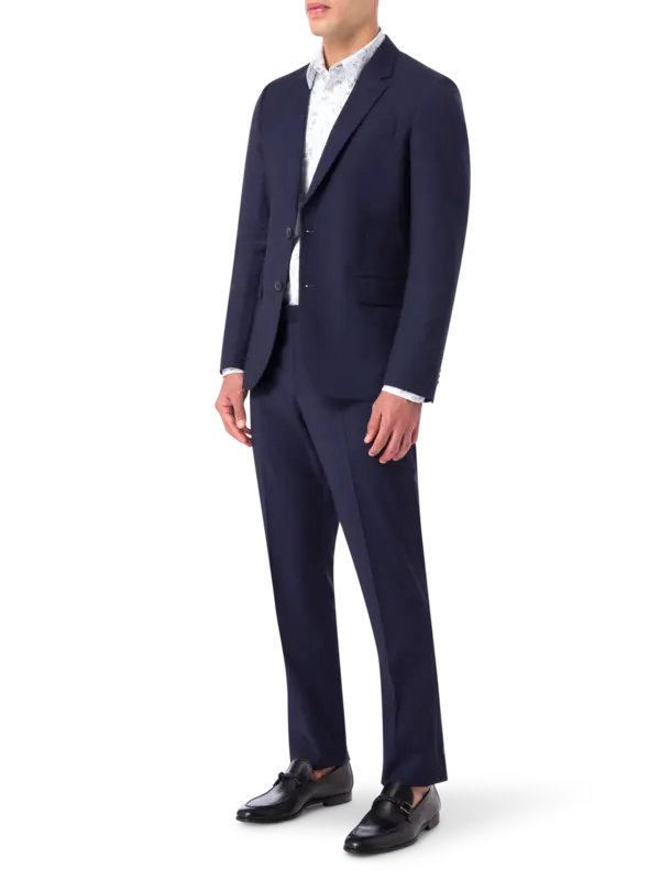 بدلة بصف واحد من الأزرار