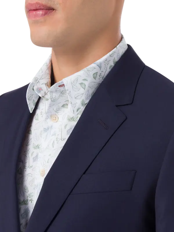 بدلة بصف واحد من الأزرار