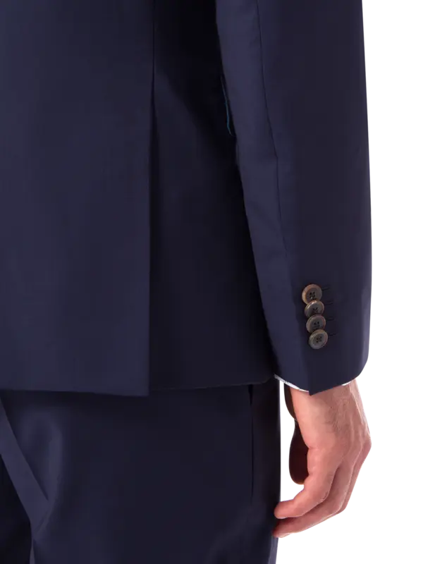 بدلة بصف واحد من الأزرار