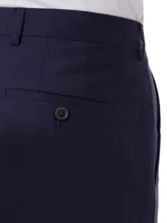 بدلة بصف واحد من الأزرار