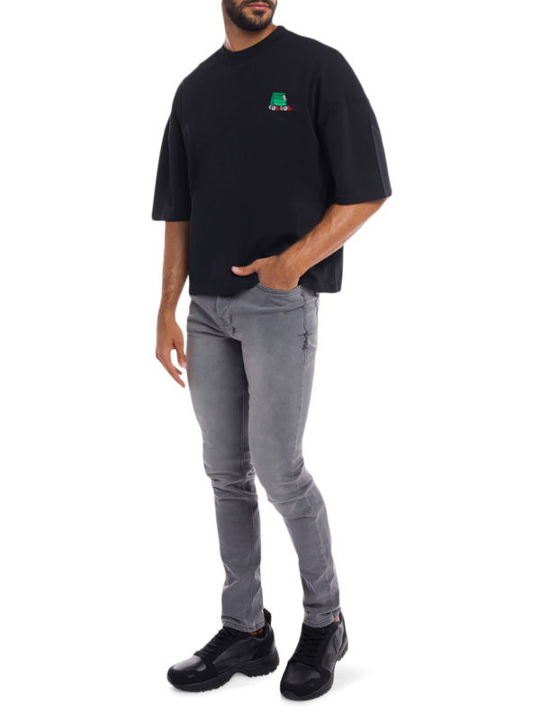 Black T-shirt