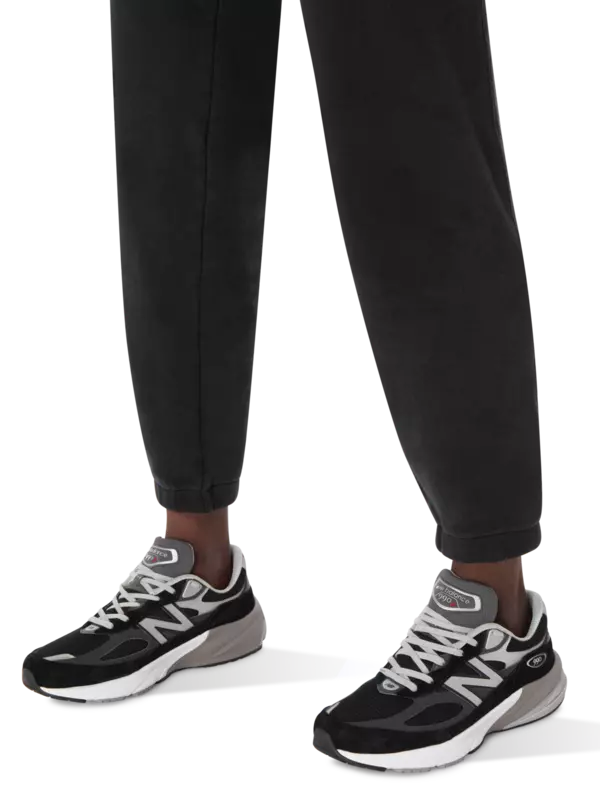 /original/M990BK6_NEWB_Black 001_2.png_convert-600x800