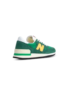 990 V2 Made in USA Sneakers