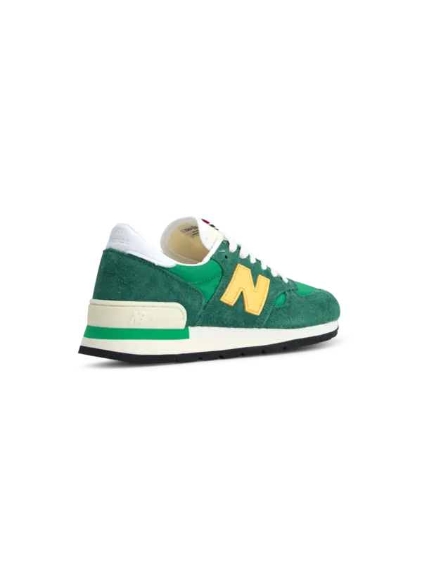 990 V2 Made in USA Sneakers