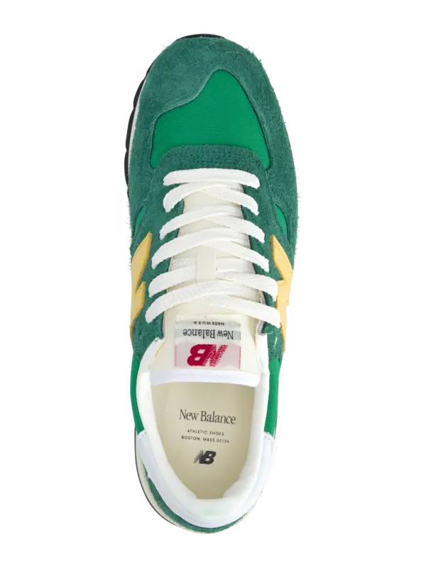 990 V2 Made in USA Sneakers