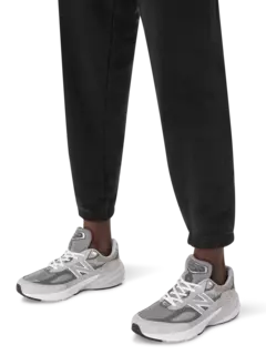 سنيكرز 990 برقبة منخفضة