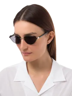 نظارة شمسية من ماجدا بوتريم × ليندا