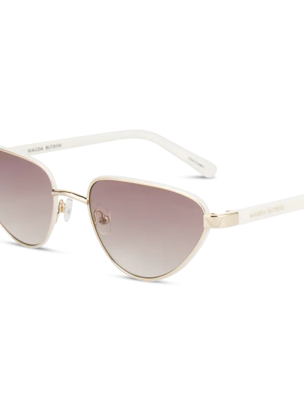 نظارة شمسية من ماجدا بوتريم × ليندا