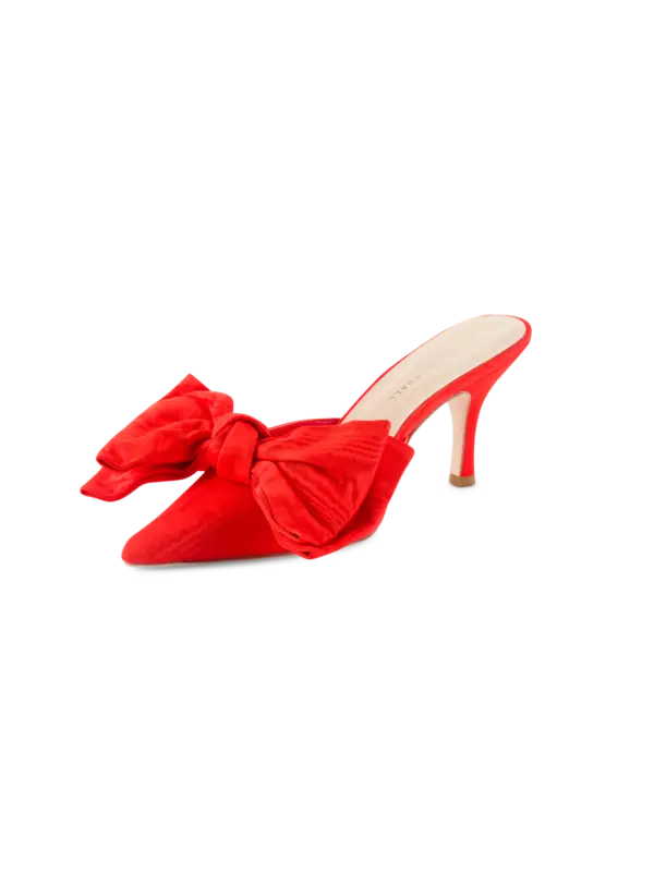 /original/MARGOTRED_LORA_Red_3.png_convert-600x800