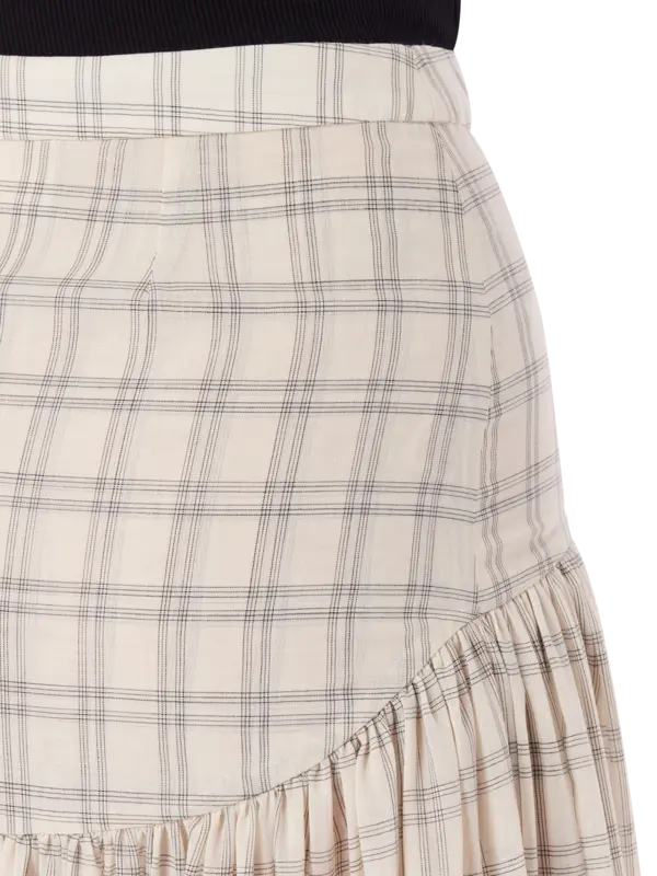 تنورة ماريا طويلة بطبقات من قماش الفوال بنقشة مربعات