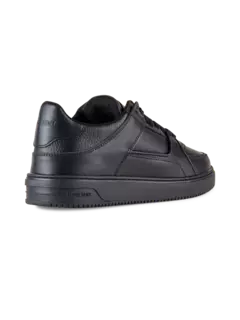 سنيكرز أبيكس