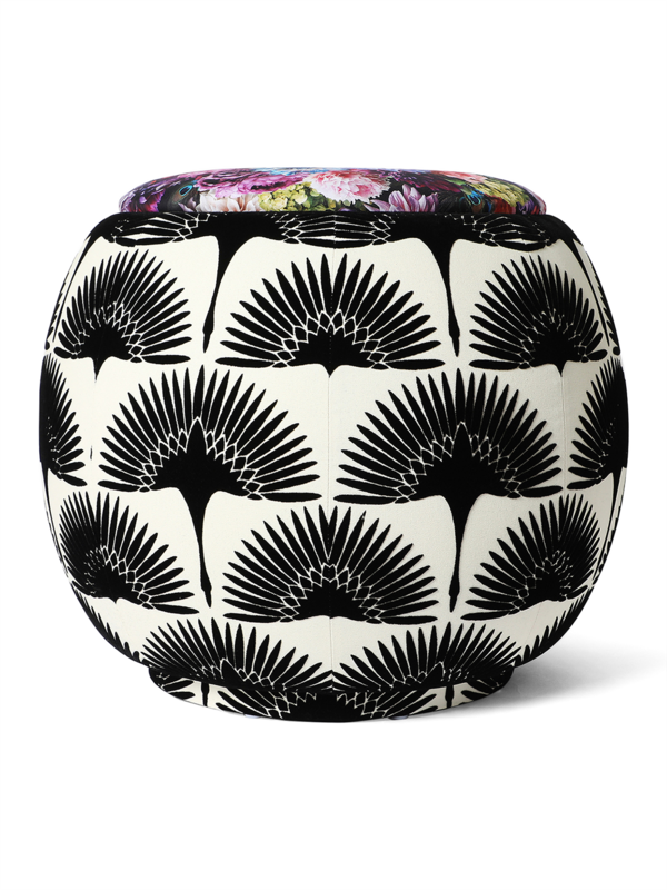 The Queen Pouf Chair : The Beauty Flock Black Velvet Embiossed with Flower Bomb Top
