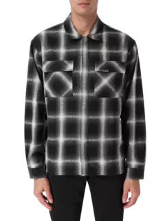 قميص فلانيل بأكمام طويلة