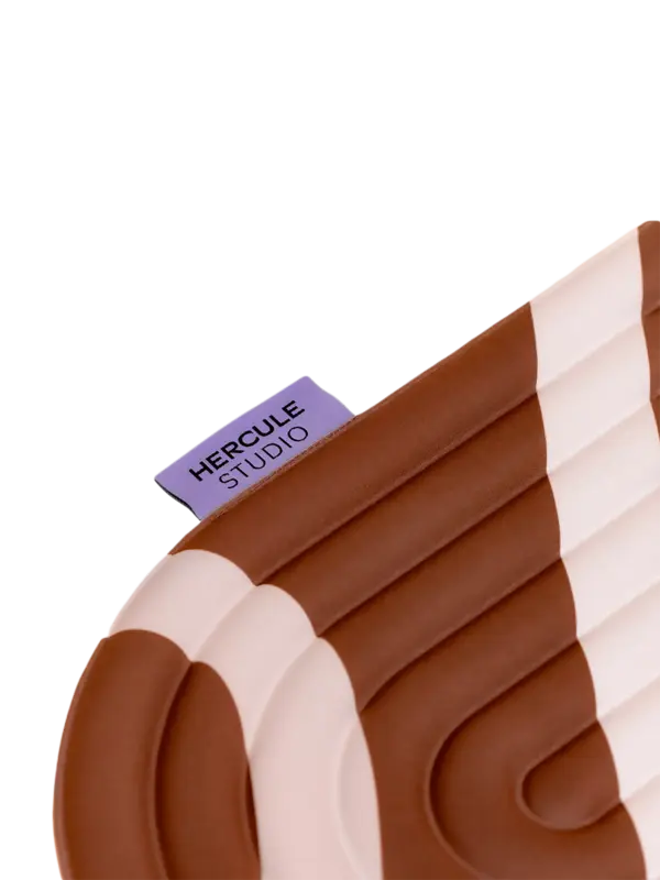 /original/MLPGPB2_HEST_BariChoco_4.png_convert-600x800