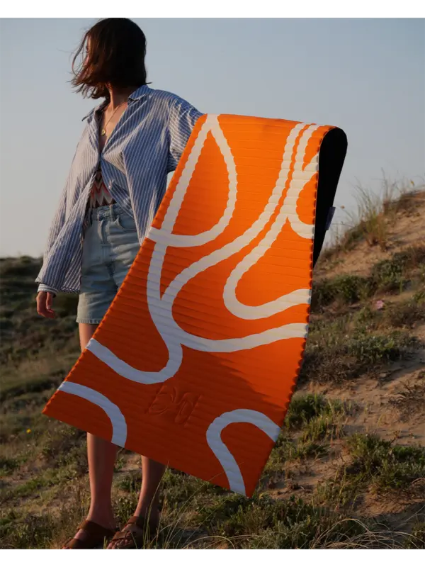 /original/MLTAPB1_HEST_BariOrang_2.png_convert-600x800