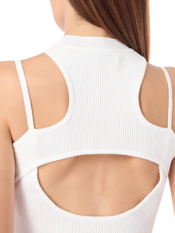 بلوزة قصيرة بحمالة حول العنق