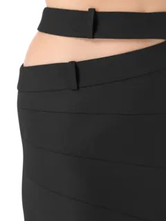 تنورة بحزام خصر مائل مشقوق