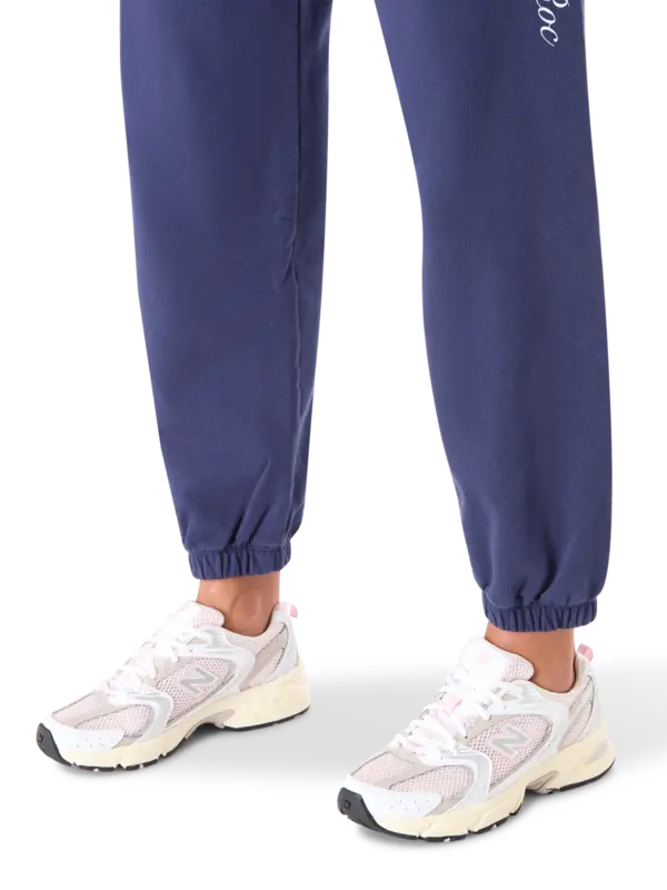 حذاء رياضي 530 برقبة منخفضة