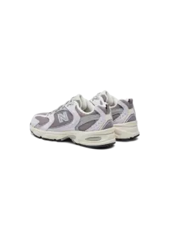 حذاء رياضي 530 برقبة منخفضة