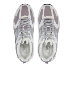 حذاء رياضي 530 برقبة منخفضة