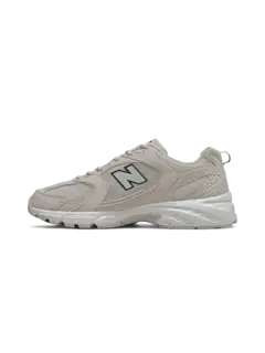 حذاء رياضي 530 برقبة منخفضة