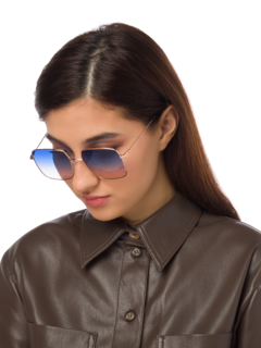 Betty Oversized w Lolliglow Lens