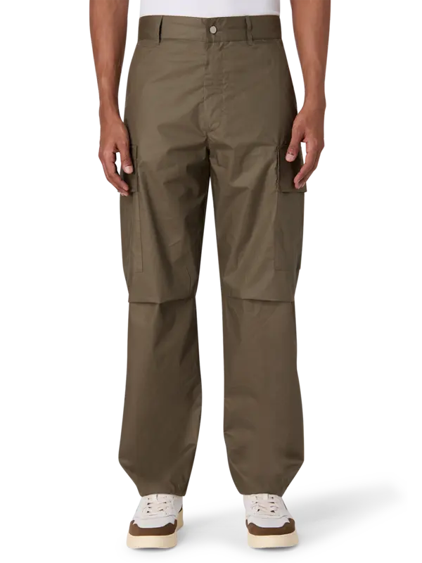 /original/MTR19FAC77_DPRK_MilitryGrn_1.png_convert-600x800