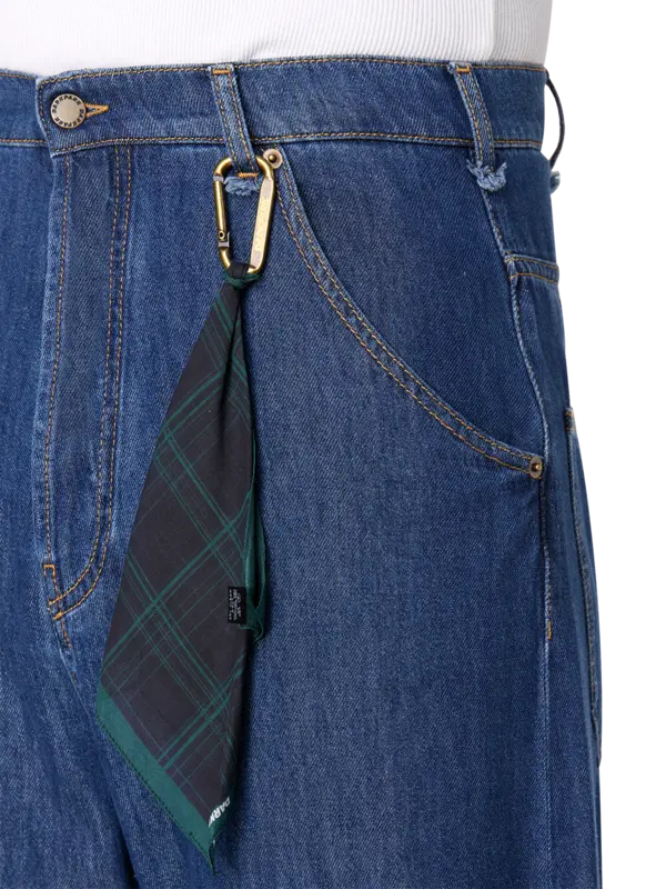 /original/MTR39TBL01_DPRK_MediumFull_4.png_convert-600x800