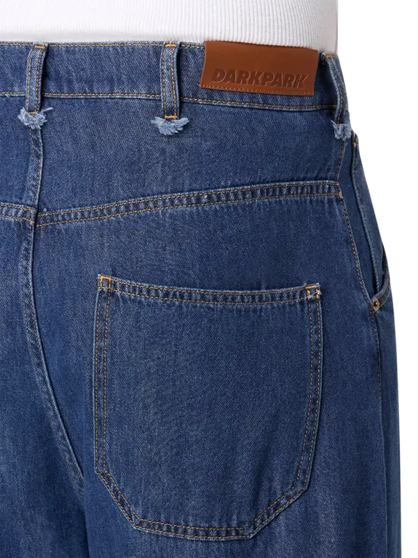 /original/MTR39TBL01_DPRK_MediumFull_5.png_convert-600x800