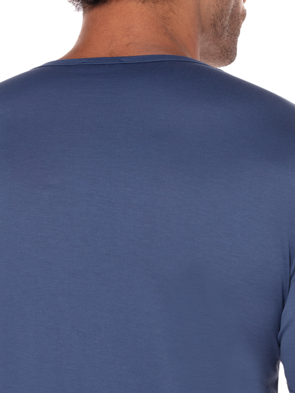 \nCLASSIC CREW NECK T-SHIRT