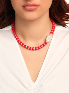 Red and White Beaded Necklace with Baroque Pearl