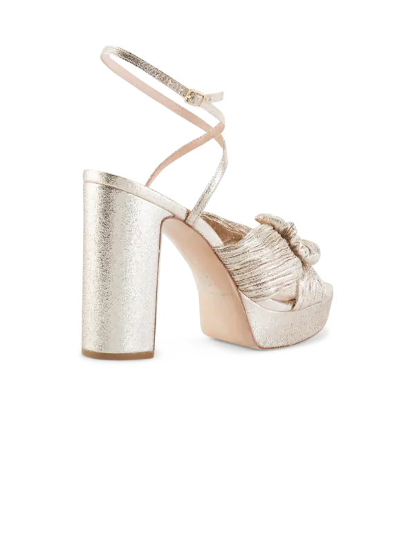 /original/NATALIA_LORA_Champagne_4.png_convert-600x800