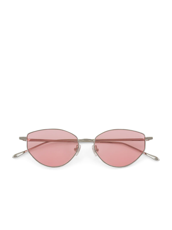 Round silhouette with a straight edge sunglasses