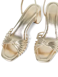 /original/OLIVIA_LORA_Champagne_5.png_convert-240x320