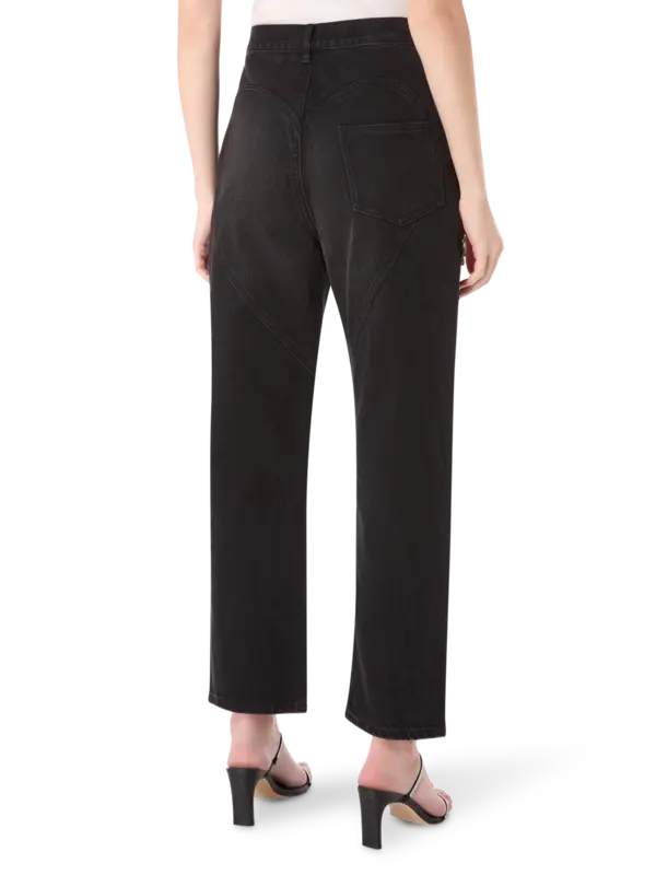 /original/P01333W24_AREA_Black_3.png_convert-600x800