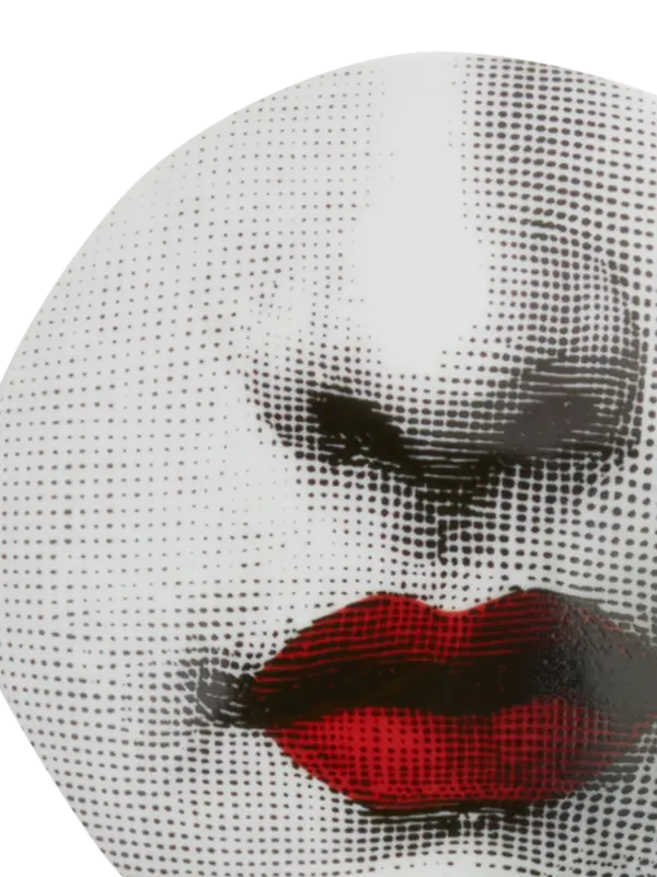 /original/P30Y397_FORN_RedBlackWh_4.png_convert-600x800