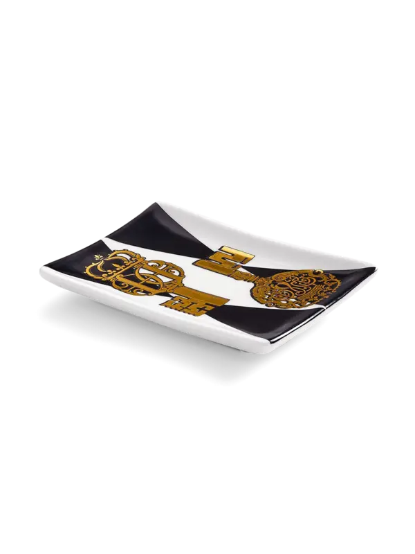 /original/P37Z326_FORN_Blackwhite_2.png_convert-600x800