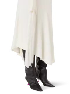 تنورة كادي متوسطة الطول بحزام مزين بشراشيب