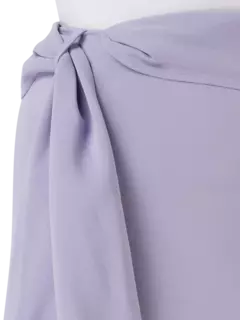 تنورة كادي متوسطة الطول بحزام مزين بشراشيب