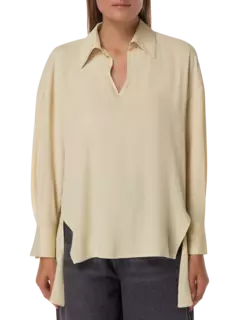 بلوزة من كريب دو شين بأكمام طويلة وفتحة رقبة على شكل حرف V