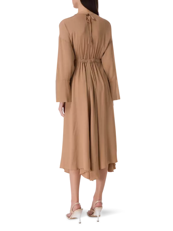 فستان كريب دي شاين متوسط الطول بأكمام طويلة ورقبة دائرية