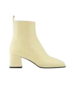 حذاء بوت بطول الكاحل وكعب متوسط