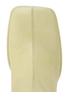 حذاء بوت بطول الكاحل وكعب متوسط