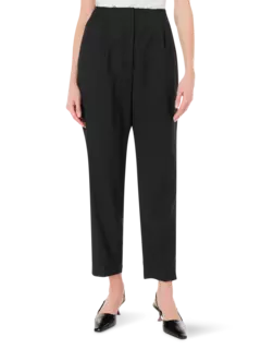 بنطال من الصوف بقصة أرجل مستقيمة